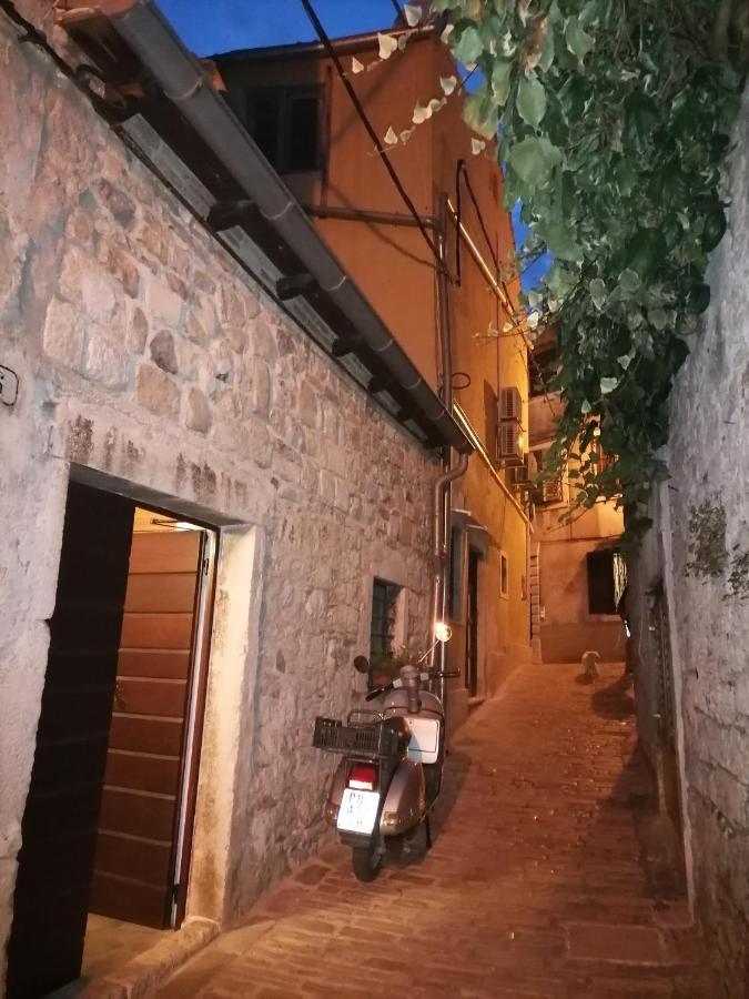 La Calletta Rovigno Esterno foto